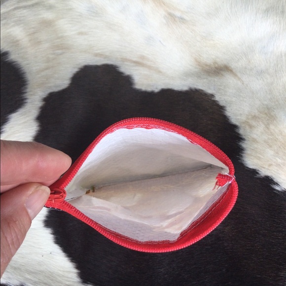 🎯SOLD🎯Upcycled feed sack zipper coin purse/pouch - Picture 4 of 4